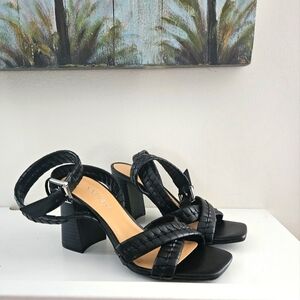 Nine West Black Strappy Heeled Sandals NWOT